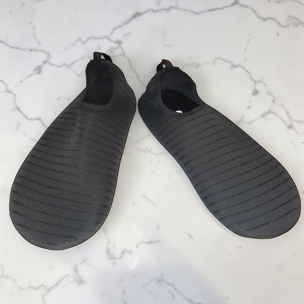 Seekway Water Shoes Men 10.5 11 Women 11.5 12 Black Aqua Socks Barefoot